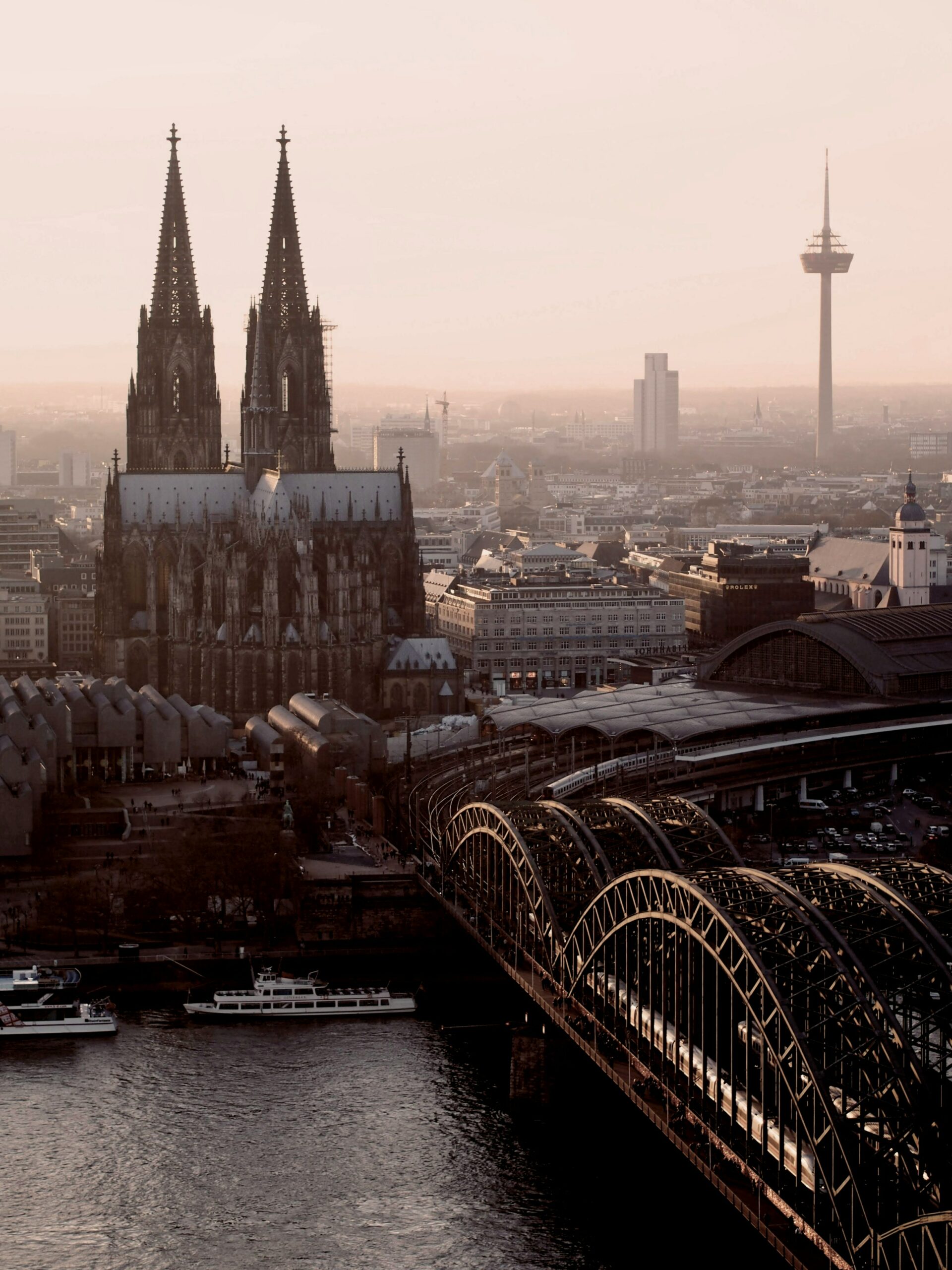 Cologne cathedral above the river, on the week of the fair